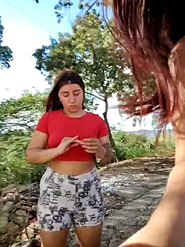 Snapshot of caro_sweett chatting on 09.10.25 caro sweett online show from 09.10.25