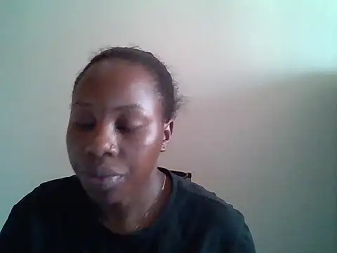 Snapshot of Queen_loveer chatting on 02.10.26 Queen loveer online show from 02.10.26