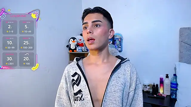 OwenBluee online show from 12.03.25