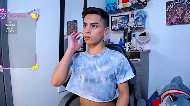 OwenBluee online show from 02.25.26