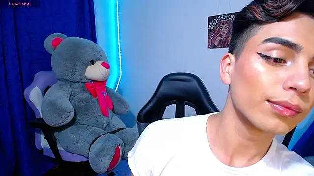 OwenBluee online show from 05.28.26