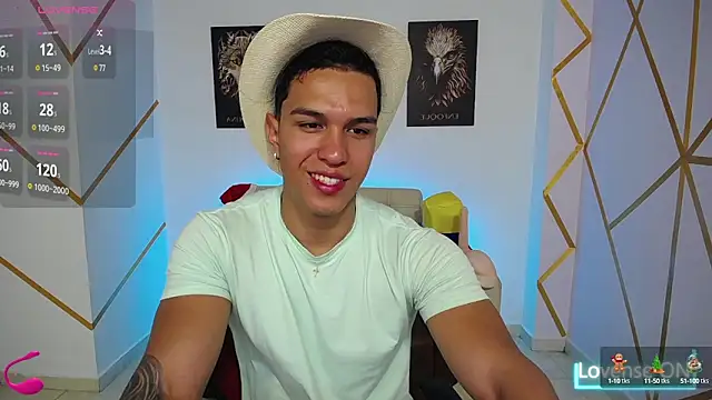 Snapshot of Taylor_John chatting on 01.18.25 Taylor John online show from 01.18.25