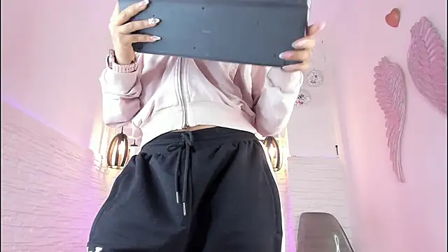 mia six66 online show from 02.02.25