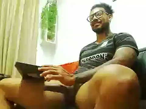 Snapshot of LewisStrong chatting on 02.27.25 LewisStrong online show from 02.27.25