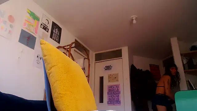 Zafiro subversiva online show from 01.18.25