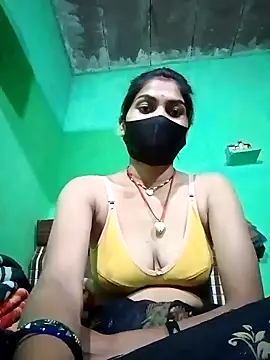 Snapshot of HOTBABITARAJ chatting on 02.08.25 HOTBABITARAJ online show from 02.08.25