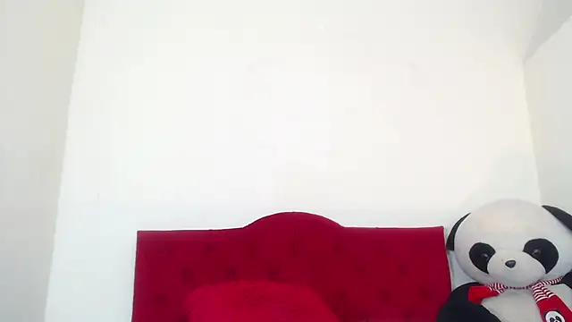 Snapshot of Luluu_08 chatting on 01.15.25 Luluu 08 online show from 01.15.25