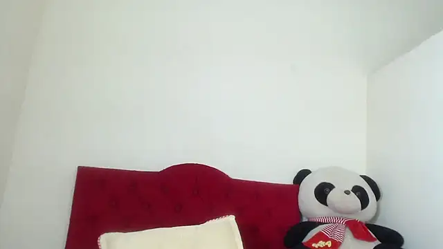 Snapshot of Luluu_08 chatting on 02.12.25 Luluu 08 online show from 02.12.25