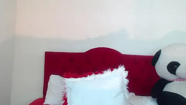 Snapshot of Luluu_08 chatting on 02.26.25 Luluu 08 online show from 02.26.25