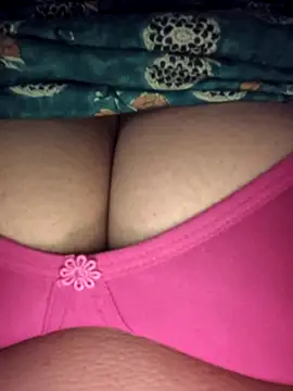 Snapshot of bigboobyrush chatting on 09.30.25 bigboobyrush online show from 09.30.25