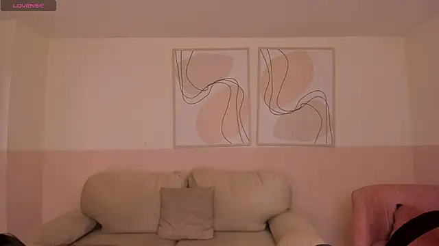 ValeriaRiveraX online show from 12.14.24