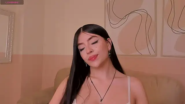 ValeriaRiveraX online show from 12.14.24