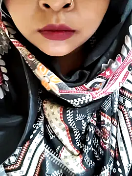 Snapshot of Indian-Nazia chatting on 06.17.26 Indian-Nazia online show from 06.17.26