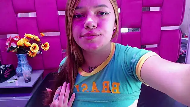 Snapshot of Lya_Anal chatting on 10.24.25 Lya Anal online show from 10.24.25