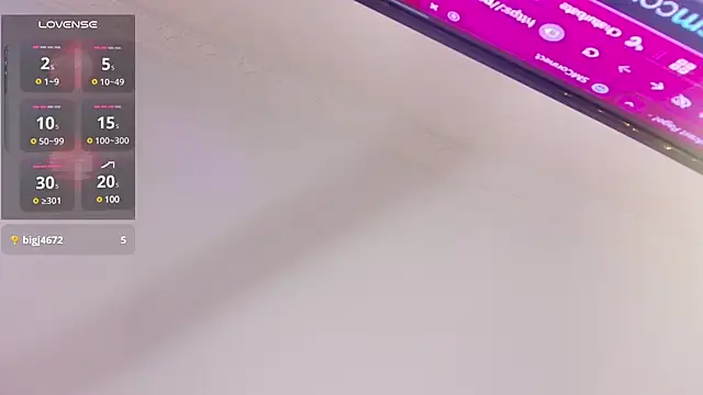 Snapshot of Sabrina_scarlett chatting on 12.23.24 Sabrina scarlett online show from 12.23.24