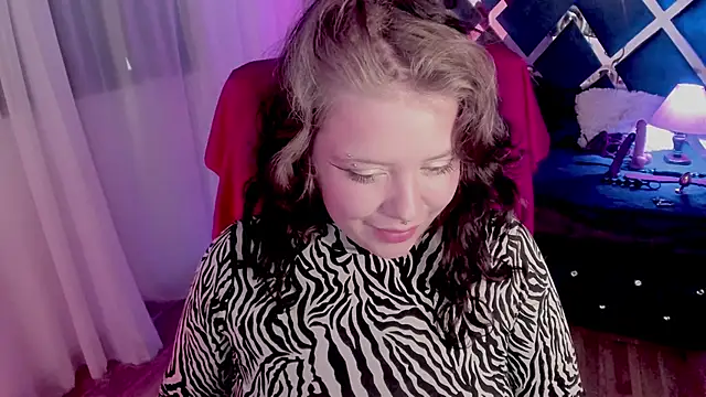 Snapshot of Sabrina_scarlett chatting on 03.04.25 Sabrina scarlett online show from 03.04.25