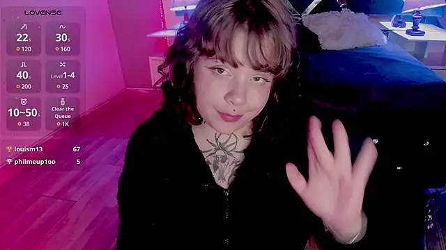 Snapshot of Sabrina_scarlett chatting on 03.18.25 Sabrina scarlett online show from 03.18.25