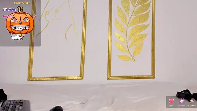 Juliette  3 online show from 10.24.25