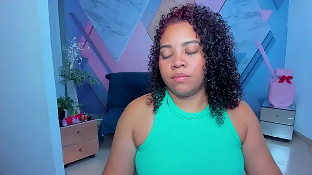 Snapshot of AngelaCoffee chatting on 01.19.25 AngelaCoffee online show from 01.19.25
