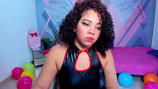 Snapshot of AngelaCoffee chatting on 02.08.25 AngelaCoffee online show from 02.08.25