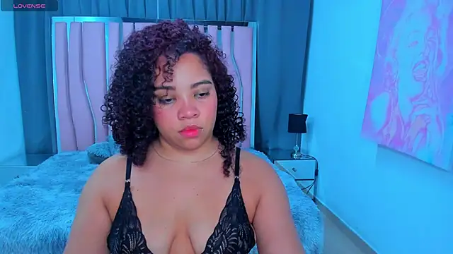 Snapshot of AngelaCoffee chatting on 02.12.25 AngelaCoffee online show from 02.12.25