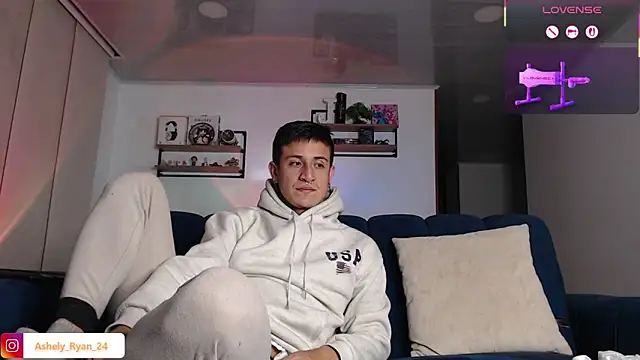Snapshot of ashely_ryan24 chatting on 02.24.26 ashely ryan24 online show from 02.24.26