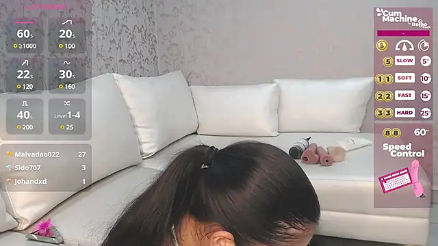 Madeline Dreams online show from 12.09.24