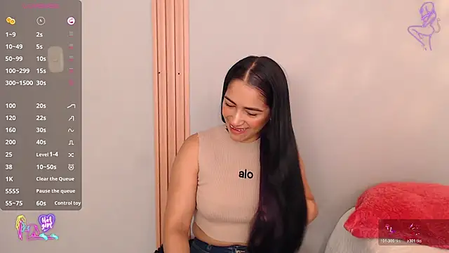 Snapshot of Thayssa_ross chatting on 02.05.26 Thayssa ross online show from 02.05.26