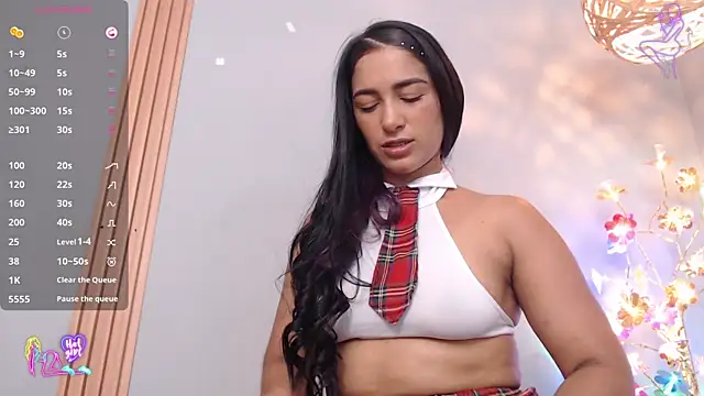 Snapshot of Thayssa_ross chatting on 03.27.26 Thayssa ross online show from 03.27.26