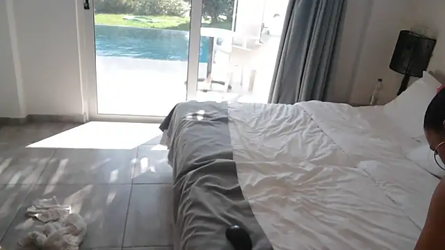 HotElena online show from 09.15.25