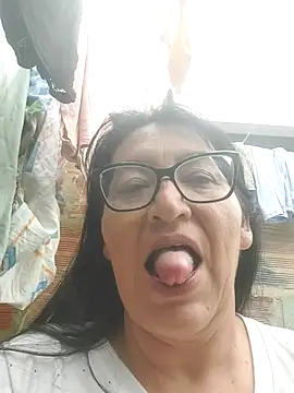 clarita 01 online show from 05.12.26