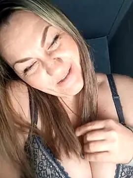 Ant0nina online show from 03.21.25