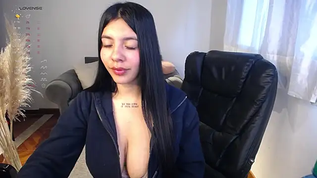 Snapshot of Alin_Aly chatting on 05.14.26 Alin Aly online show from 05.14.26