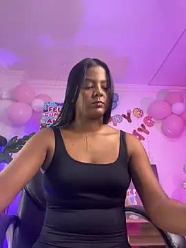 Snapshot of JANYLOVE__ chatting on 06.20.26 JANYLOVE online show from 06.20.26