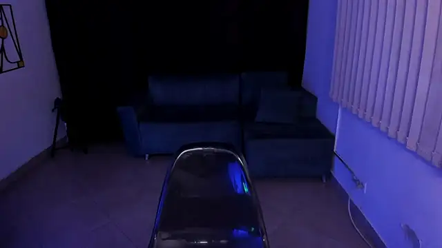 SusyAmis online show from 12.21.25