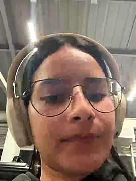  vaness online show from 11.25.25