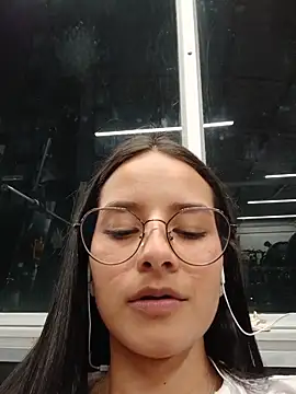  vaness online show from 05.20.26