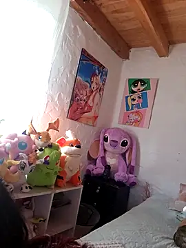 Snapshot of princessmelimejia chatting on 11.05.25 princessmelimejia online show from 11.05.25