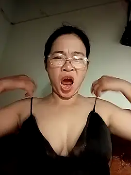 Snapshot of Sexy-asslove90 chatting on 09.27.25 Sexy-asslove90 online show from 09.27.25