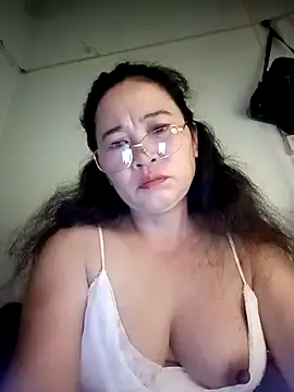 Snapshot of Sexy-asslove90 chatting on 10.06.25 Sexy-asslove90 online show from 10.06.25