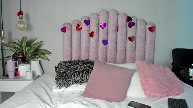 SusanBenett online show from 03.21.25