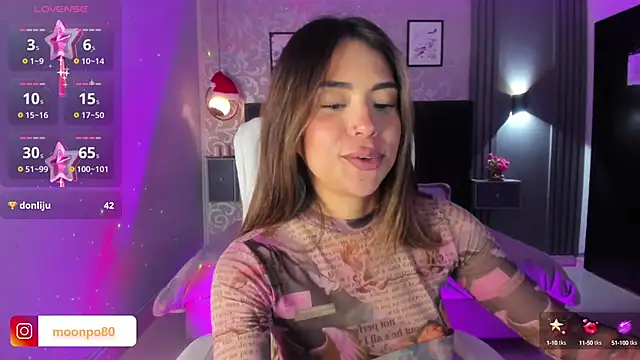 Snapshot of Luna__Ponce chatting on 12.12.24 Luna  Ponce online show from 12.12.24