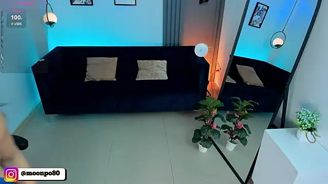 Luna  Ponce online show from 02.28.26