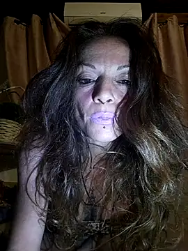 Snapshot of vampvanna23 chatting on 06.08.26 vampvanna23 online show from 06.08.26