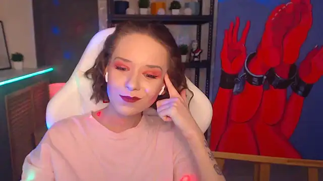 FascinatingEyess online show from 12.08.24