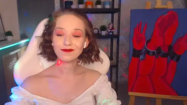 FascinatingEyess online show from 01.16.25