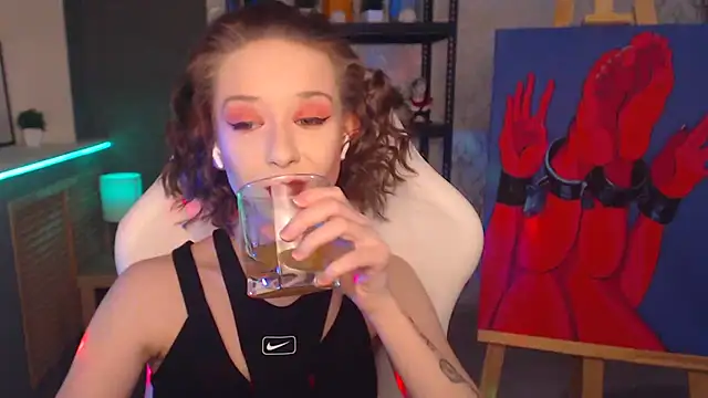 FascinatingEyess online show from 01.23.25