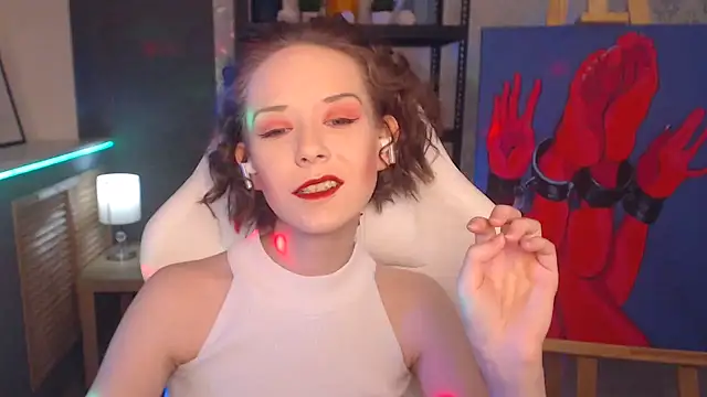 FascinatingEyess online show from 02.17.25