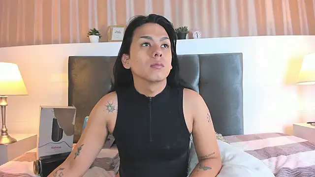 yossi peach cute online show from 03.09.26