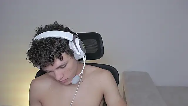 laurent nova online show from 09.11.25